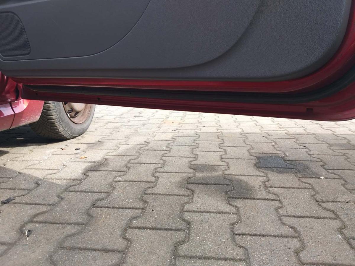 Ford Focus 2 original T&uuml;r vorn rechts Tango Rot 3-T&uuml;rer Facelift Bj.2008